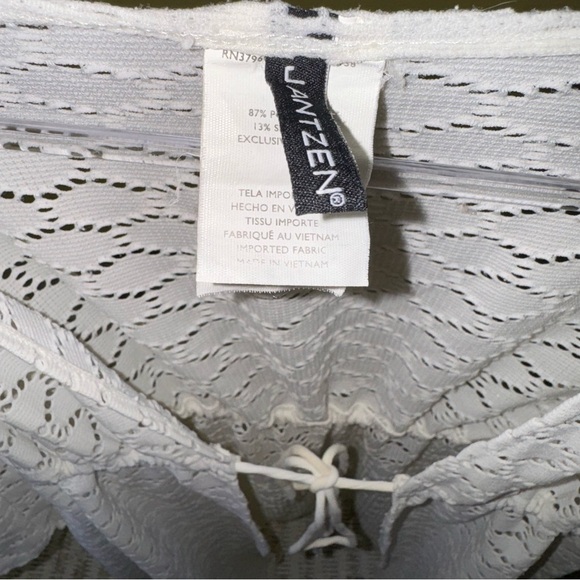 Jantzen Swim Coverup - Picture 5 of 5